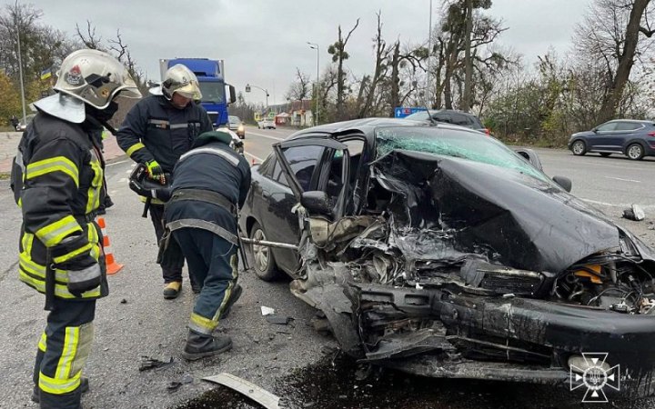 ​На Вінничині в ДТП постраждало 5 людей, з яких 3 дитини. Одна людина загинула