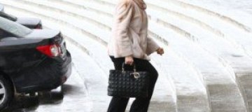 Ирина Акимова носит сумку Dior за $3,4 тыс.