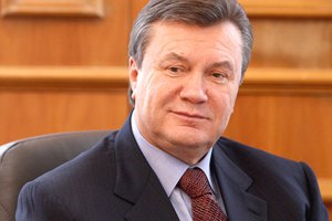 Янукович питал мужской тонус молоком антилопы