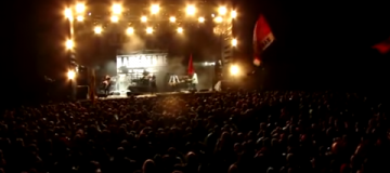 На рок-фестивале в России российская группа спела "Океан Эльзы"