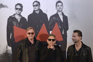 Выиграй встречу с группой Depeche Mode