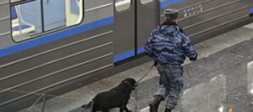 Пассажир метро бросил полицию на поиски забытой куртки