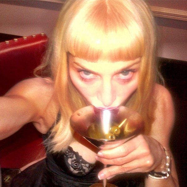 Мадонна: &quot;Cheers motherfuckers! I'm on instagram&quot;