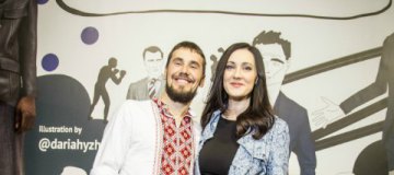 Герой АТО Виктор Кардаш и ведущий Юрий Горбунов приняли участие в "битве портных" на UFW