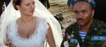Беременная Семенович вышла замуж за негра-десантника