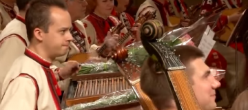 Академический оркестр зажигательно исполнил хит Адель на народных инструментах