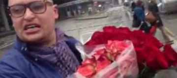 Шура в аэропорту продавал цветы 