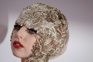 Леди Гага отменила турне по США из-за разрыва вертлужной губы