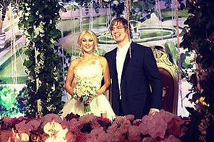 Лера Кудрявцева вышла замуж за 25-летнего хоккеиста