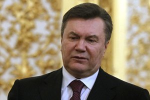 Могилев подарил Януковичу книгу