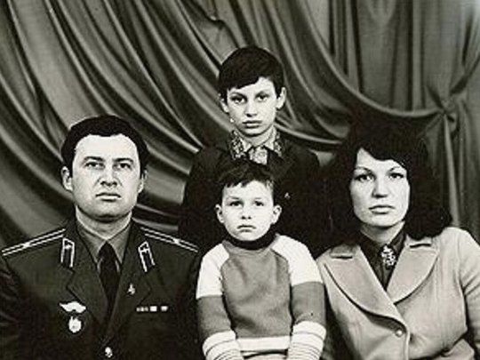 Владимир и Надежда Клично с сыновьями