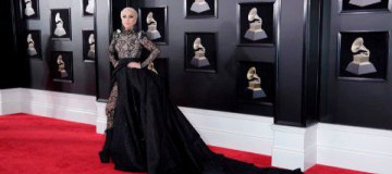 "Grammy-2018": звезды на красной дорожке