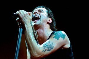 "Depeche Mode" отменили концерт в Киеве