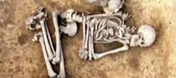 Археологи раскопали могилу доисторического гея