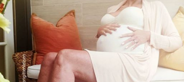 54-летняя экс-жена Сталлоне сообщила о своей беременности