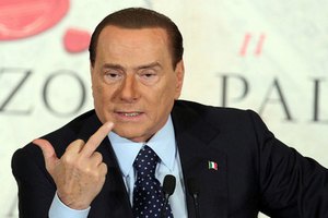 Берлускони приговорен к семи годам тюрьмы