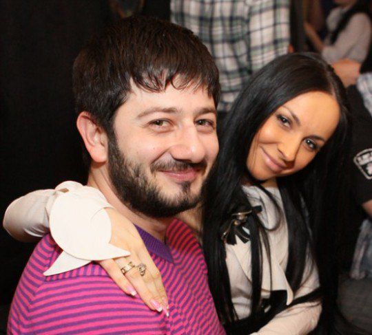 Михаил Галустян с супругой Викторией 