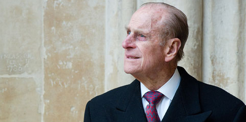 Принц Филипп в 97 лет добровольно отказался от водительских прав