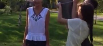 Ice Bucket Challenge: Семья Порошенко облилась ледяной водой