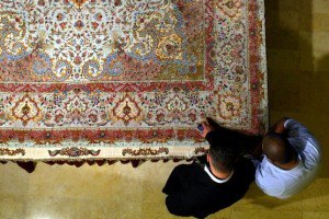 В Иране создали самый большой в мире ковер ручной работы