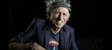 74-летний гитарист Rolling Stones бросил пить