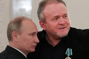 Путин наградил украинского рок-музыканта орденом Дружбы