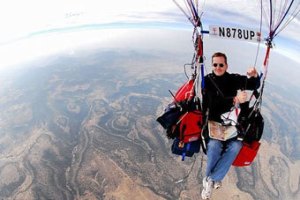 Американец хочет перелететь океан на связке воздушных шаров 