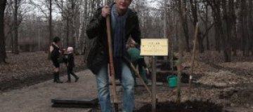 Марат Башаров стал садовником 