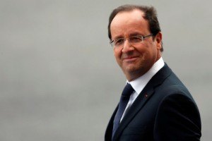 Франсуа Олланда обвинили в измене первой леди