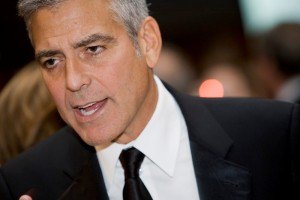 Клуни опроверг информацию о разрыве с возлюбленной