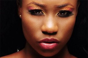 Нигерийская певица предлагает свою девственность за похищенных школьниц