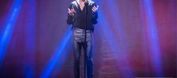 Макс Барских выступил с "Песней мира" на YUNA-2014