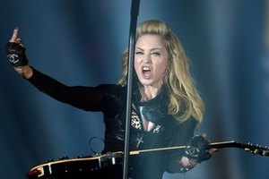 Мадонна стала самой высокооплачиваемой певицей в мире