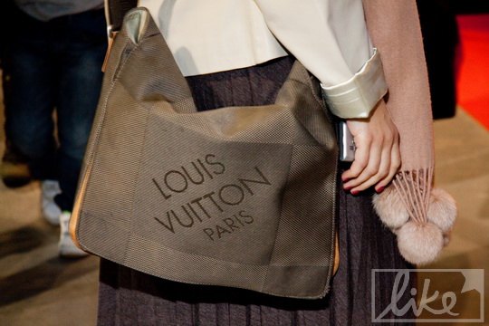 Мария выбрала сумку от Louis Vuitton