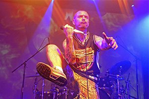 Фанаты Ляписа в Питере спели запрещенную песню "Воины света"