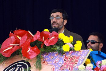 Махмуд Ахмадинежад носит Giorgio Armani за $250