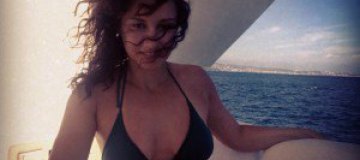 Тина Канделаки в бикини отдохнула на яхте 