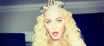 Мадонна показала селфи в белье
