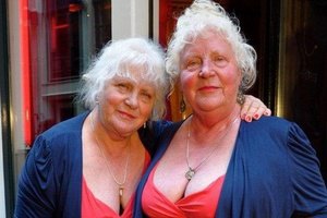 Старейшие голландские проститутки напишут книгу воспоминаний