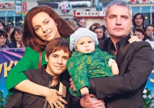 Екатерина Гусева с мужем Владимиром Абашкиным и детьми