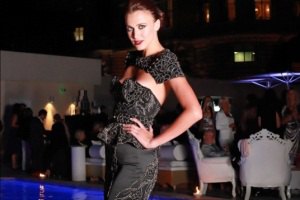 В Киеве покажут самое дорогое в мире вечернее платье 