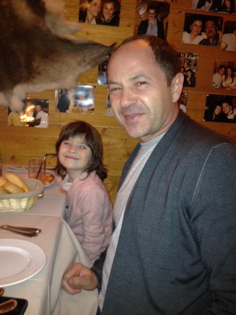 Сергей Тигипко с семьей встретили Новый год в ресторане