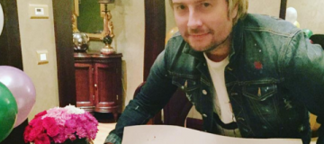 Баскову размазали торт по лицу в гостях у Кадырова