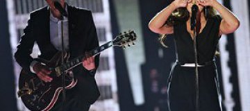"Евровидение 2015": Участница из Эстонии прослезилась на сцене