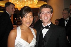 Цукерберг познакомился с будущей женой в очереди в туалет