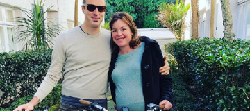 Беременная министр отправилась в роддом на велосипеде, поскольку в машине не хватило места