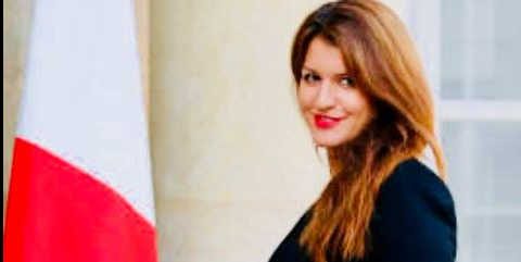 Во Франции министр пожертвовала свои волосы благотворительной организации
