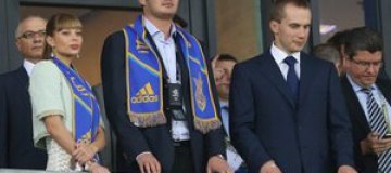 Януковичи и Ющенко вместе болели за сборную Украины