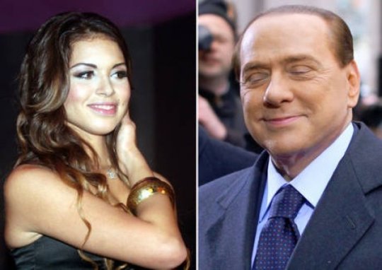 19-летняя любовница Берлускони родила дочь